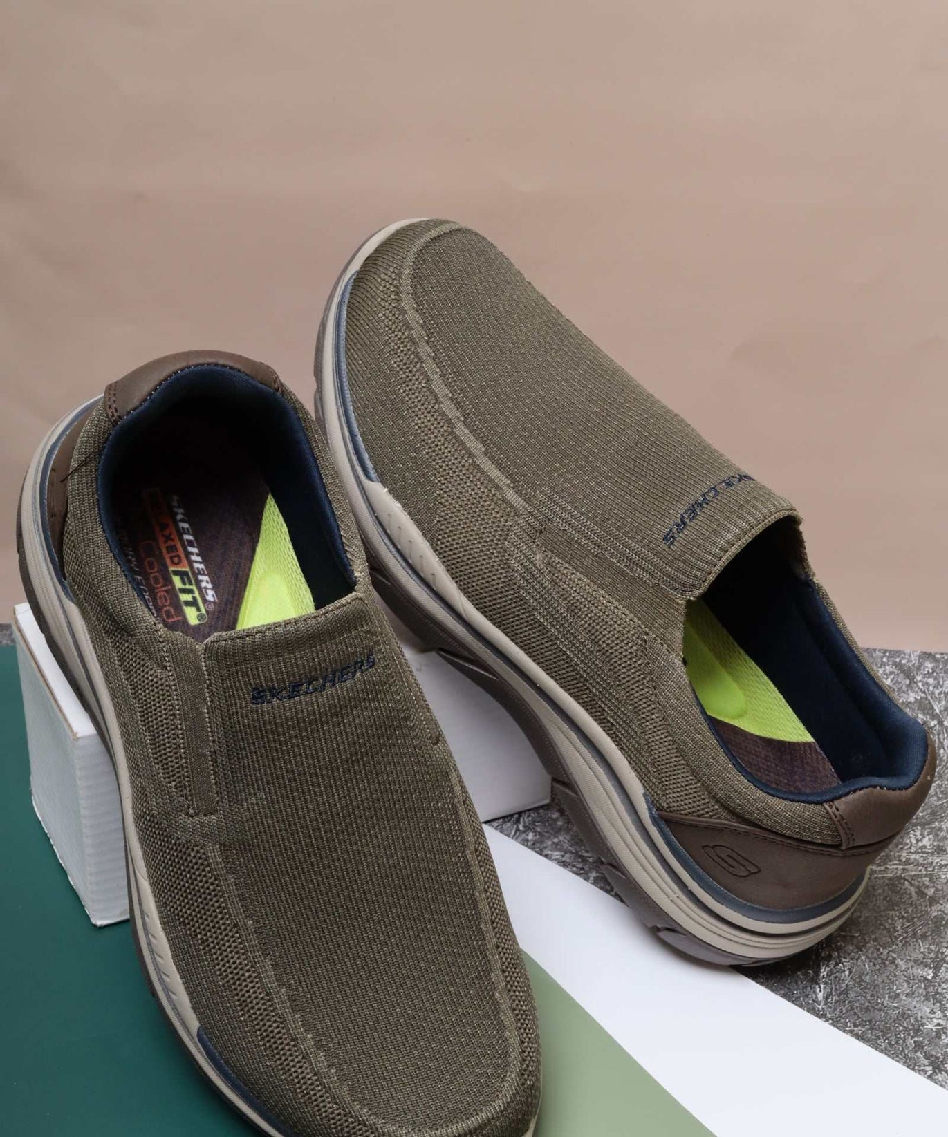 سكيتشرز رجالي إكسبيكتد 204478