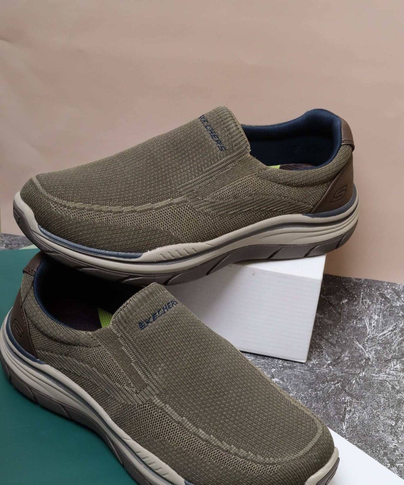 سكيتشرز رجالي إكسبيكتد 204478