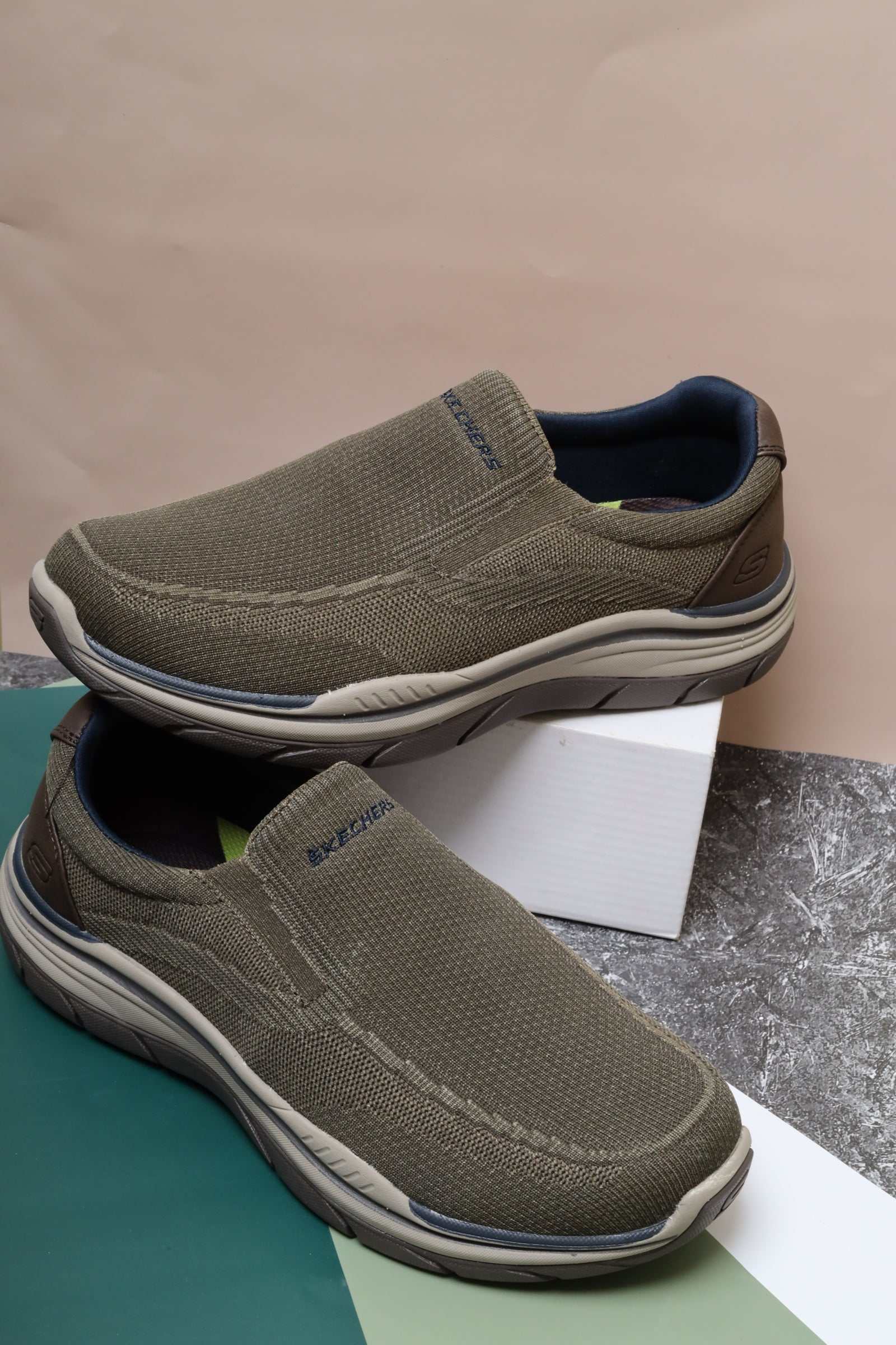 سكيتشرز رجالي إكسبيكتد 204478