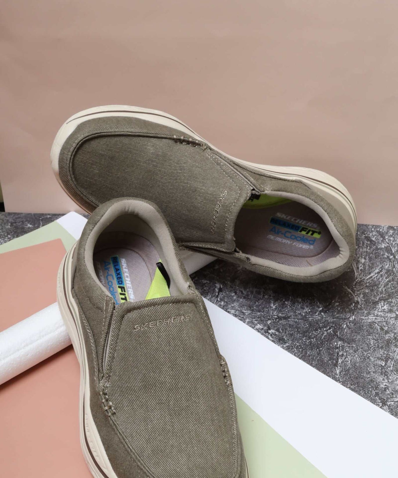 سكيتشرز رجالي جلايد ستيب 204752