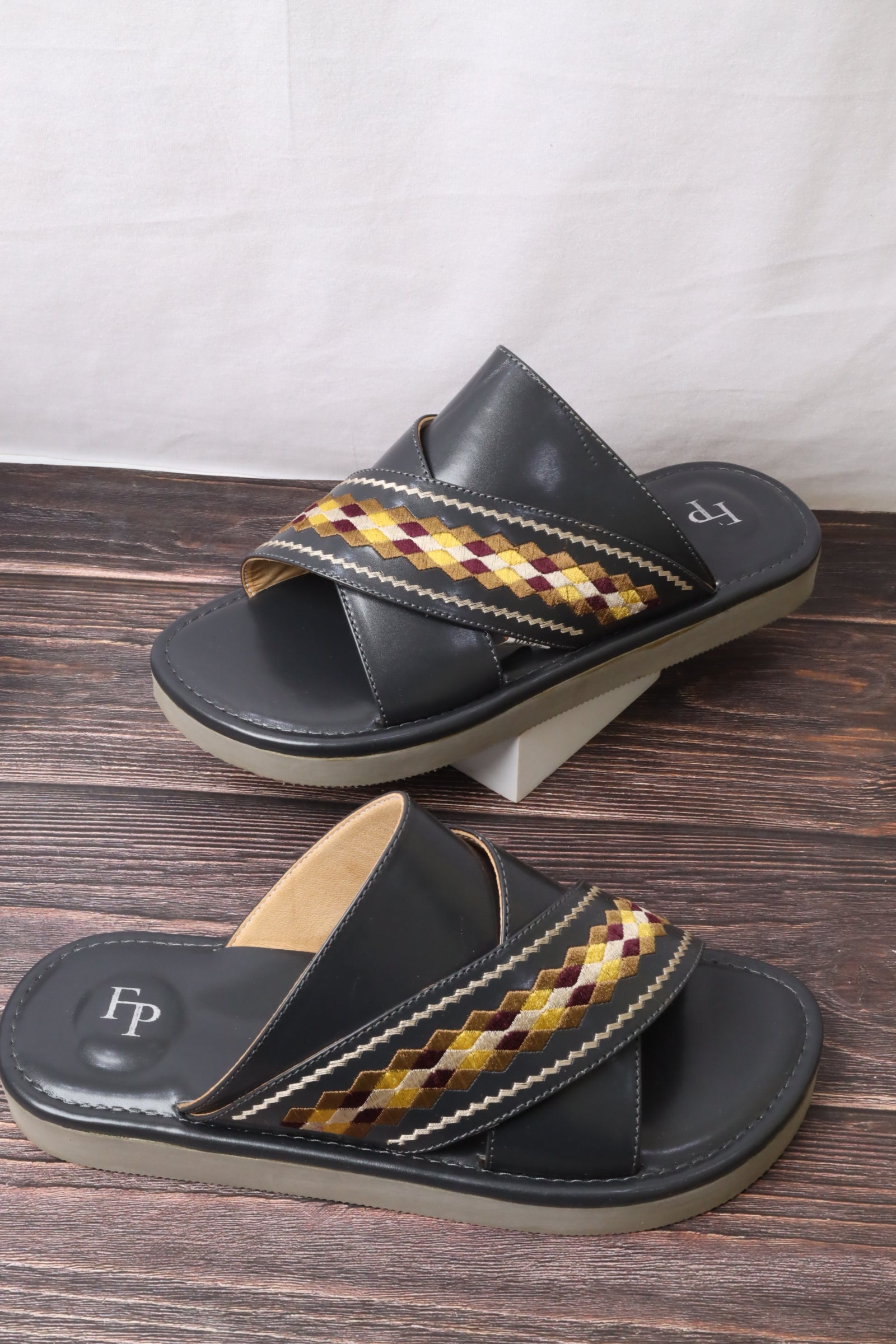 صندل رجالي 454