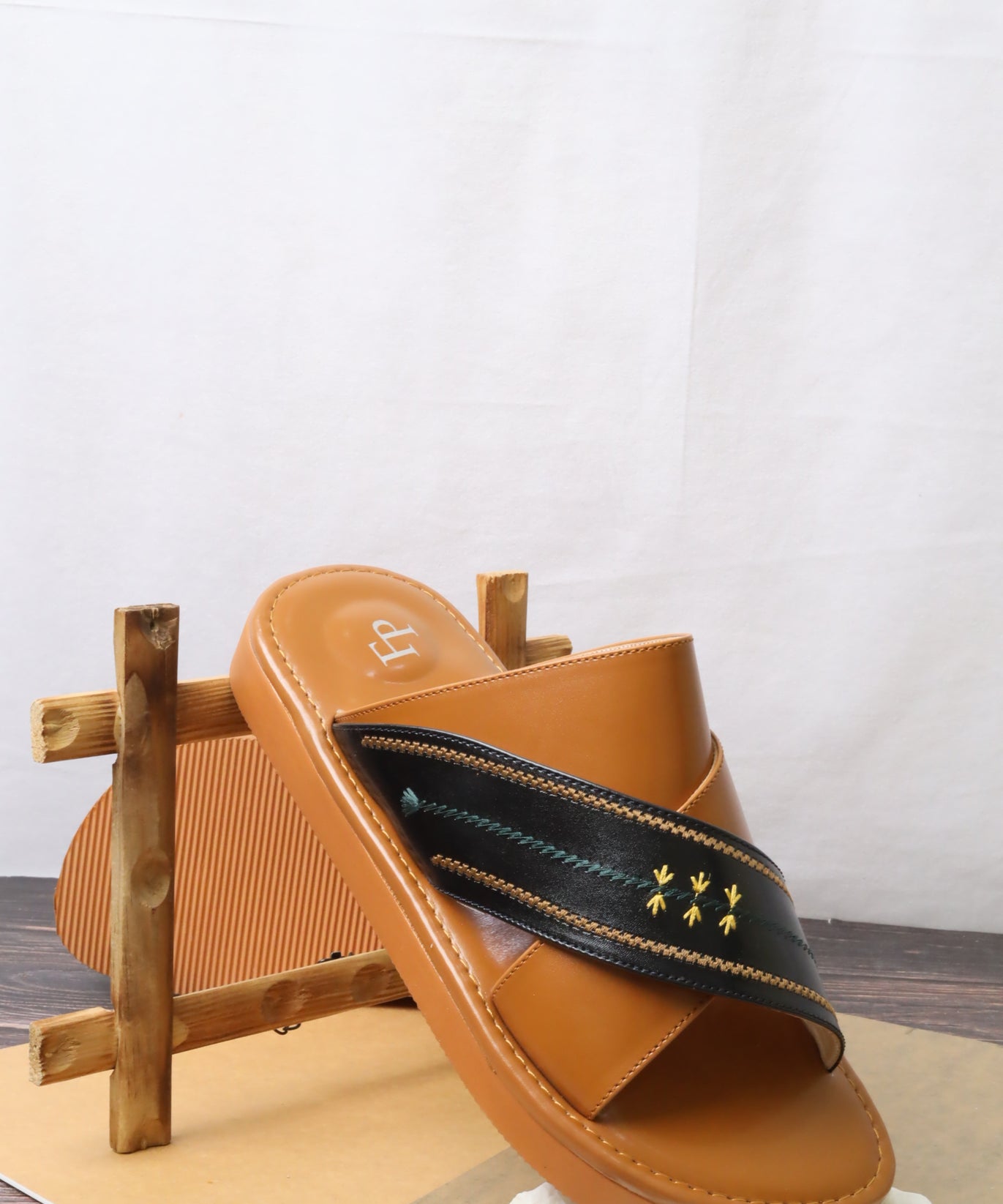 صندل رجالي 466