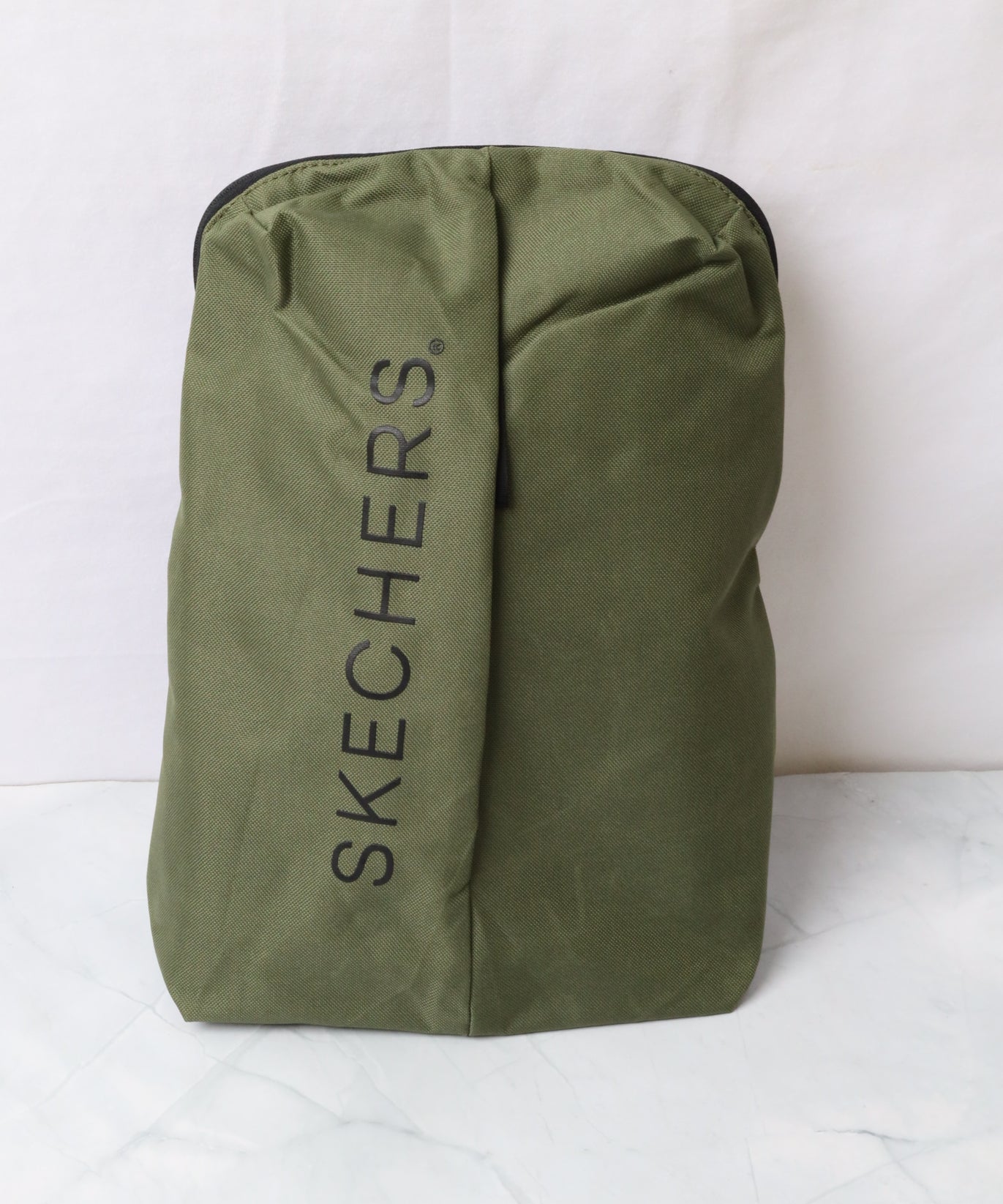 حقيبة سكيتشرز