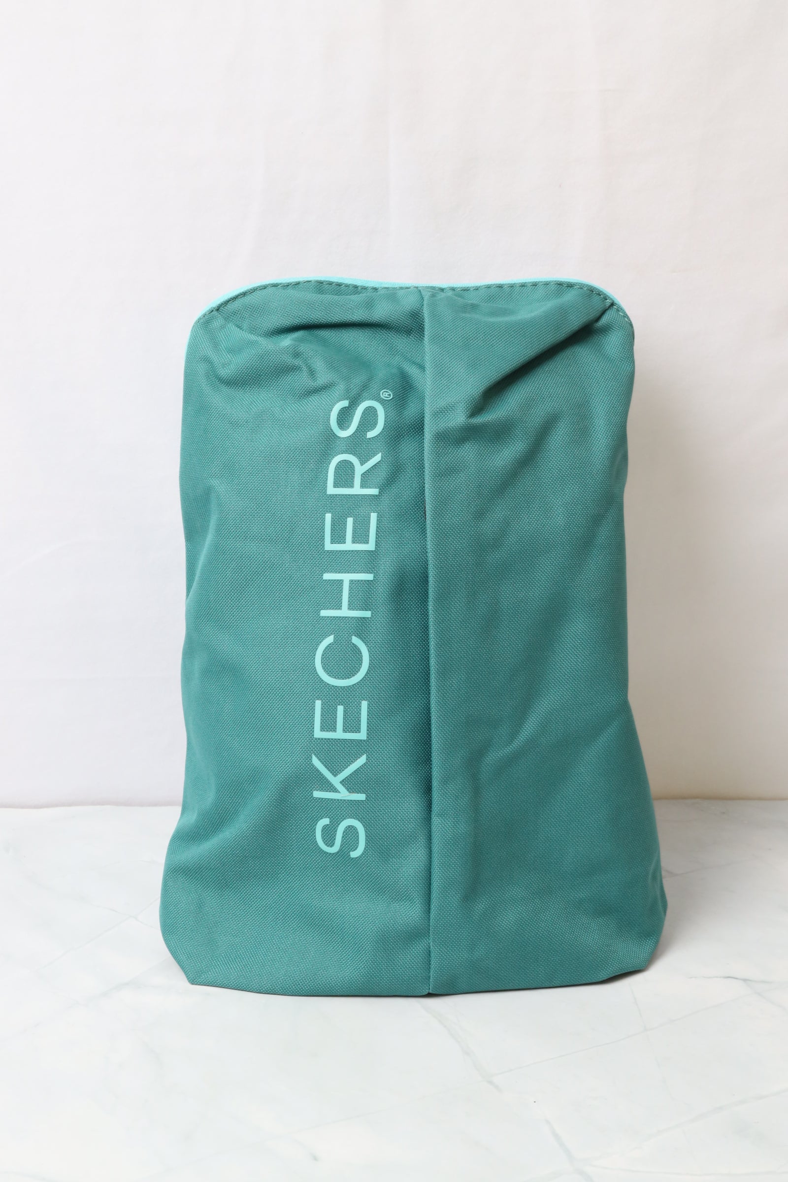 حقيبة سكيتشرز