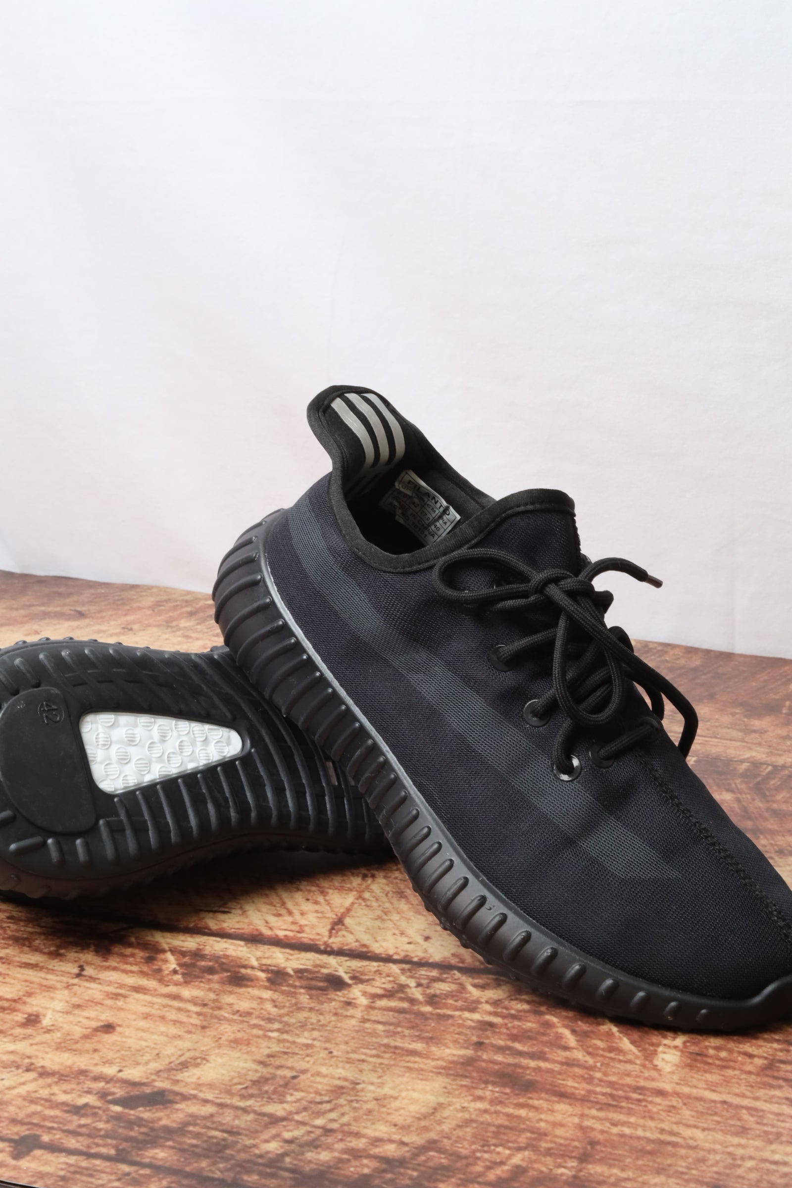 حذاء رياضي رجالي 16101