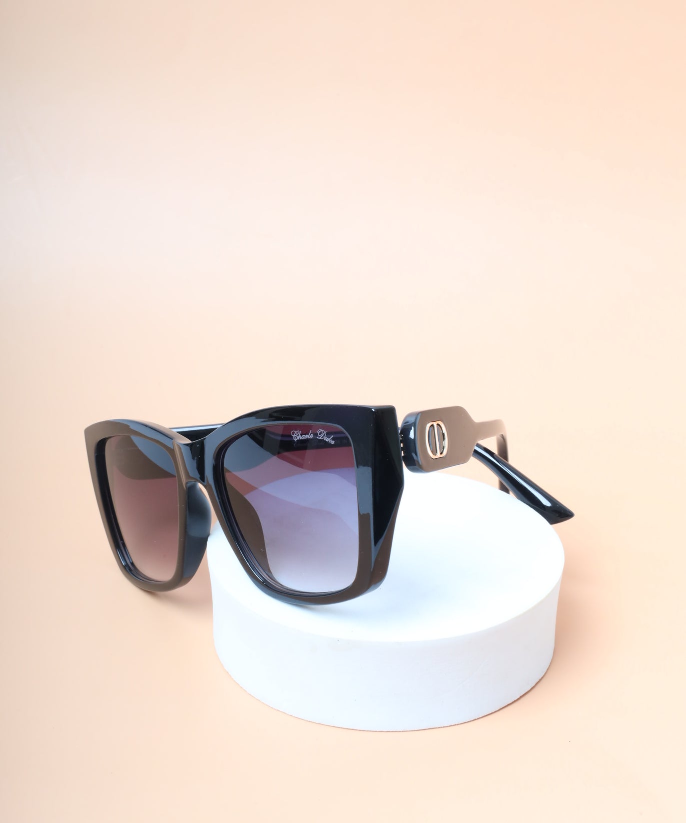 نظارات نسائية 909