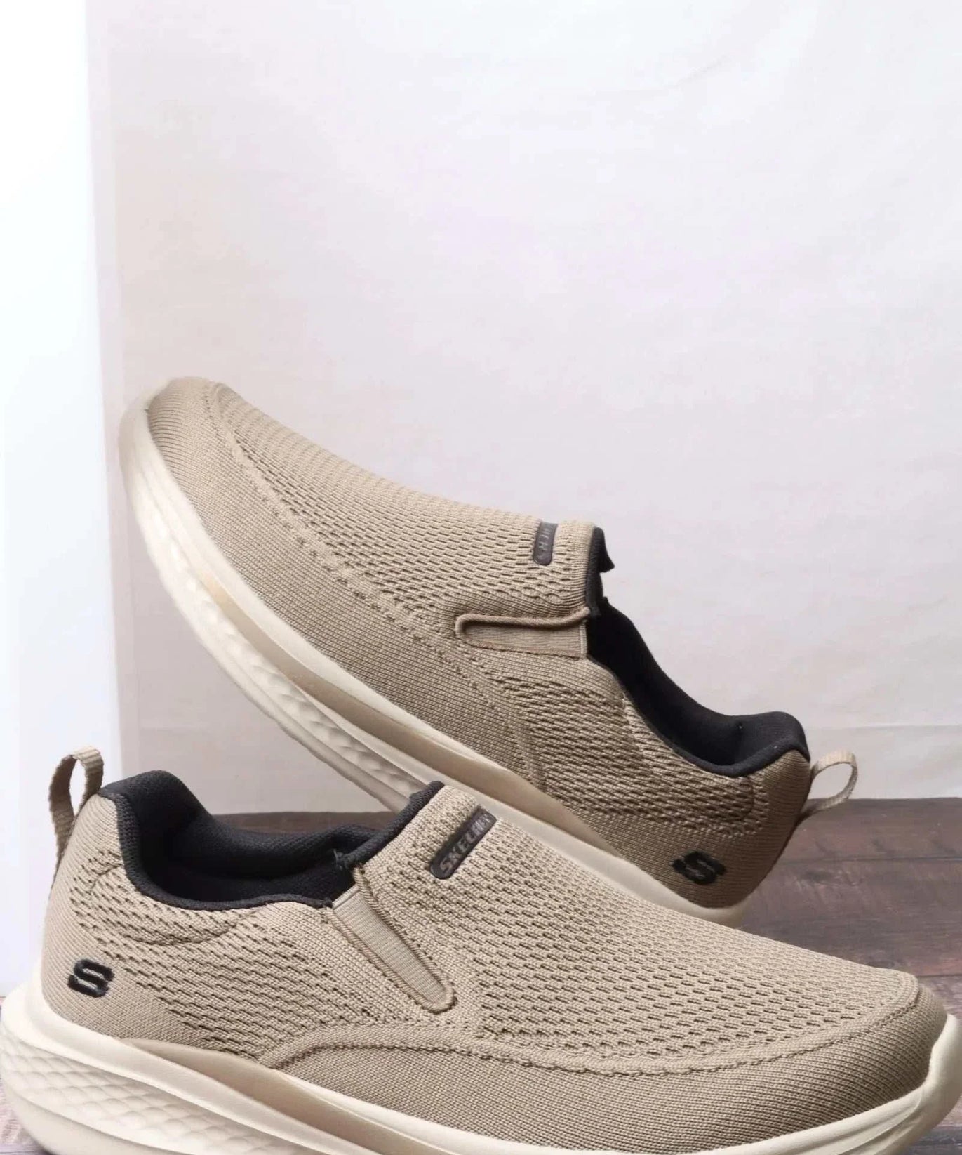 سكيتشرز رجالي سليد - رويس 210791