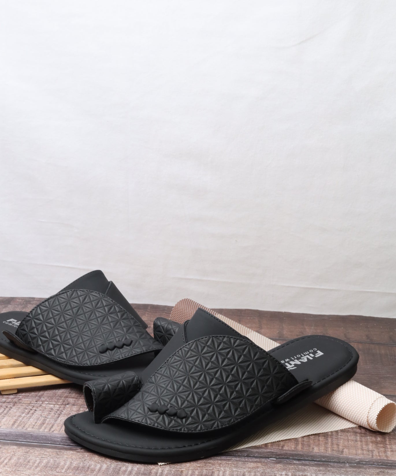 شرقي رجالي 15955