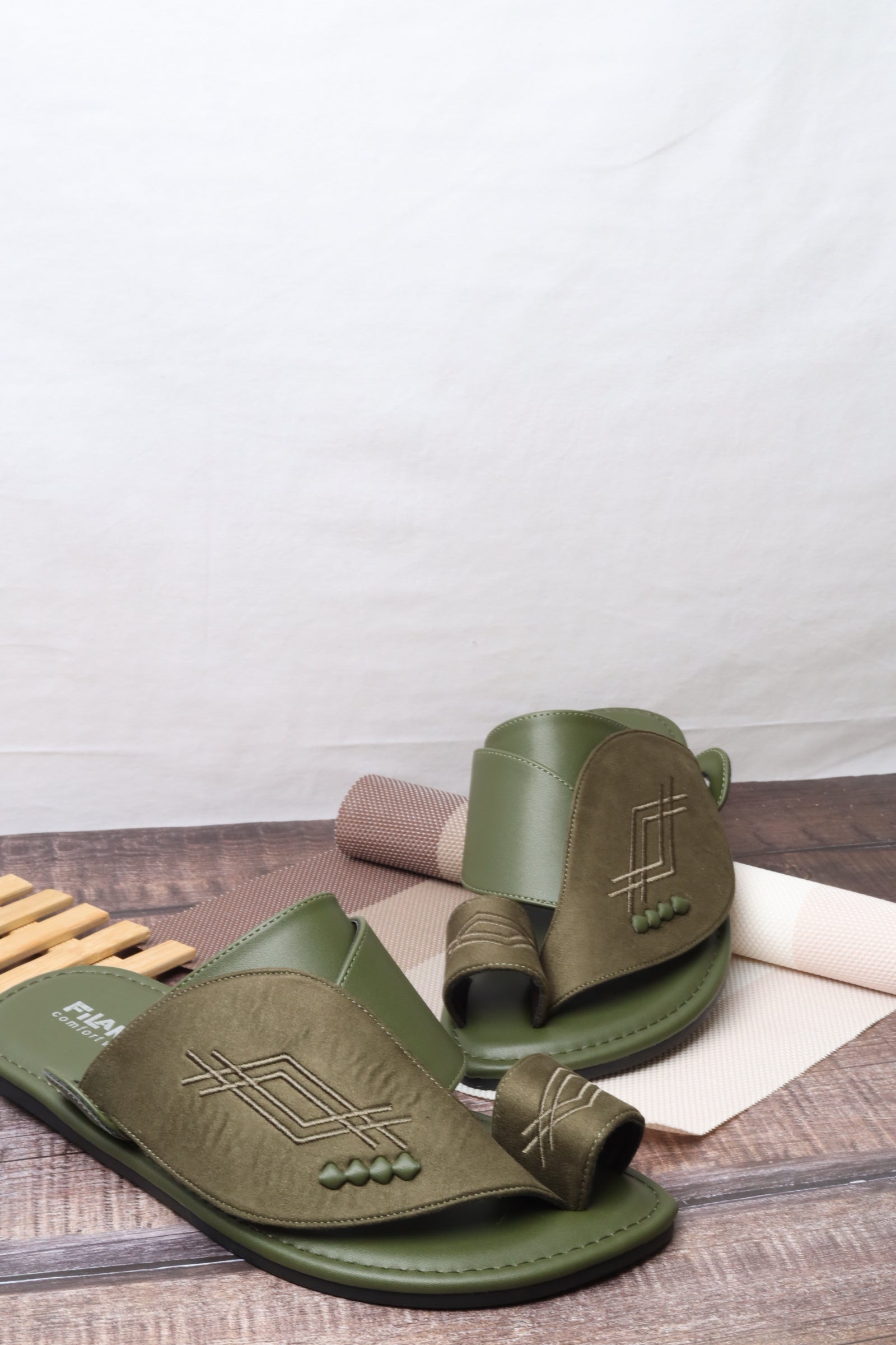 شرقي رجالي 15953