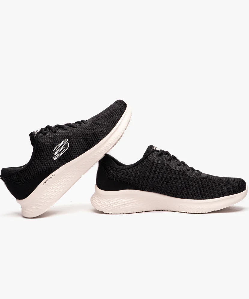 سكيتشرز نسائي لايت برو 150044