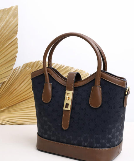 A203818 حقيبة نسائية