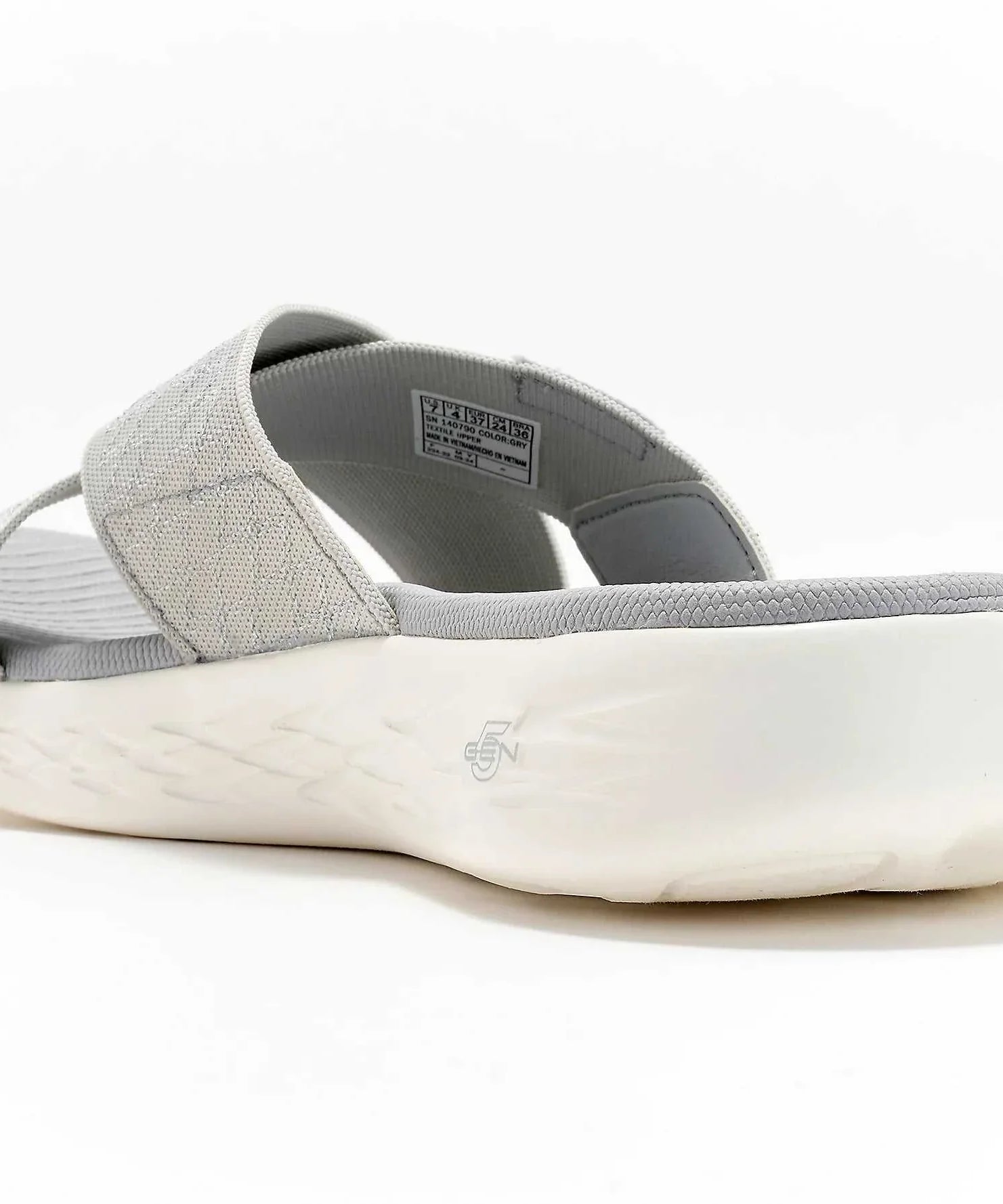 سكيتشرز نسائي أون ذا جو 140790