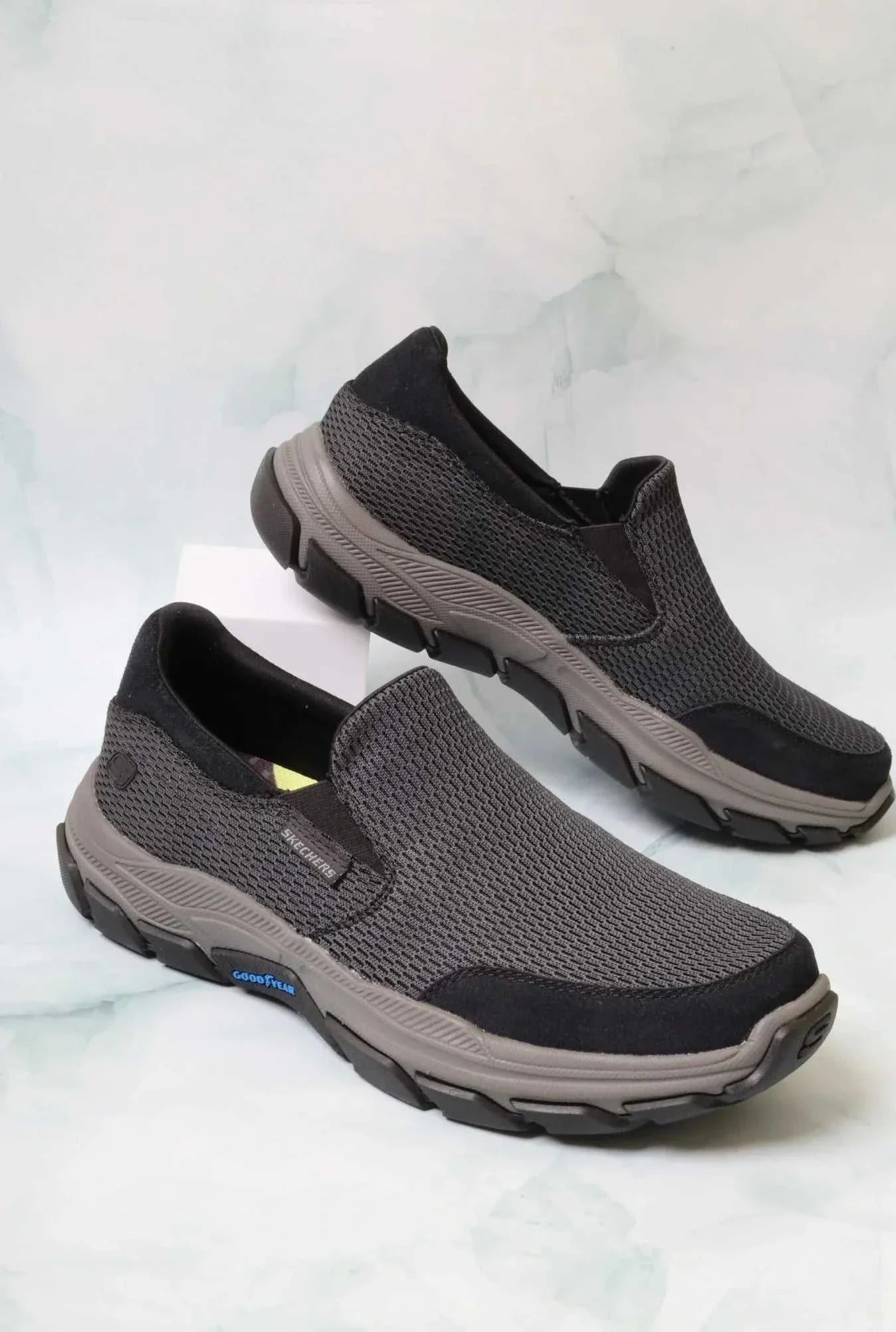 سكيتشرز رجالي جو ووك آرتش فيت 204738