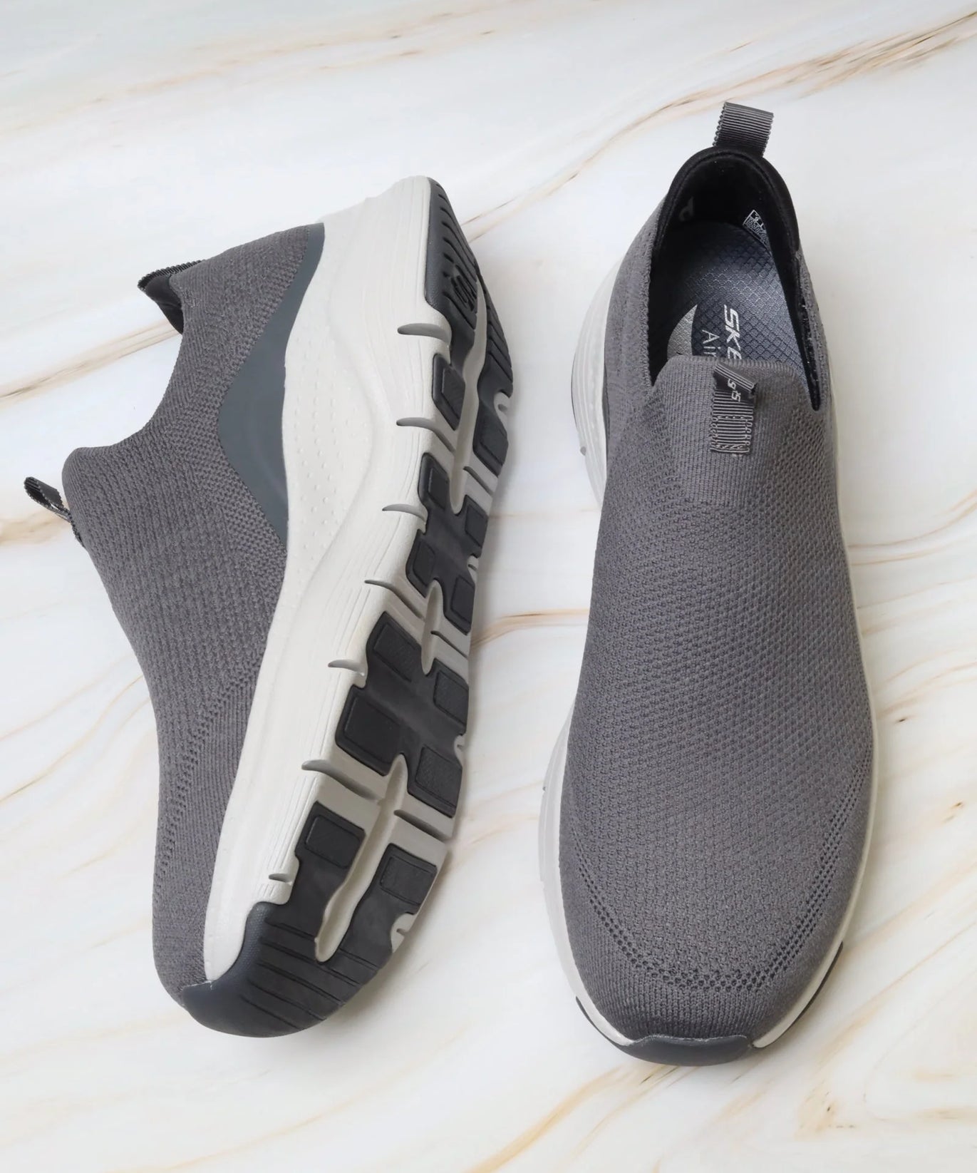 سكيتشرز رجالي آرتش فيت 232404