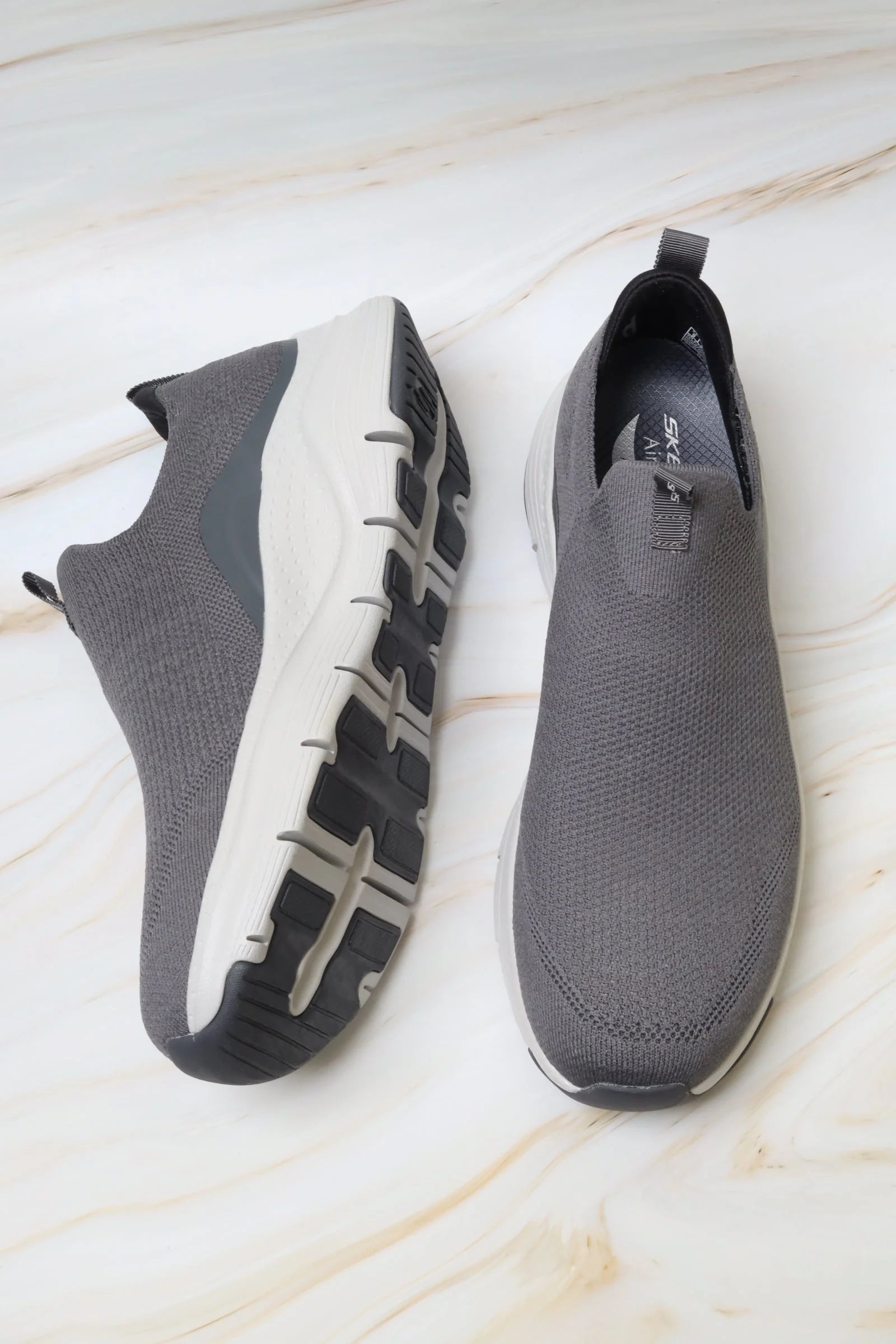 سكيتشرز رجالي آرتش فيت 232404