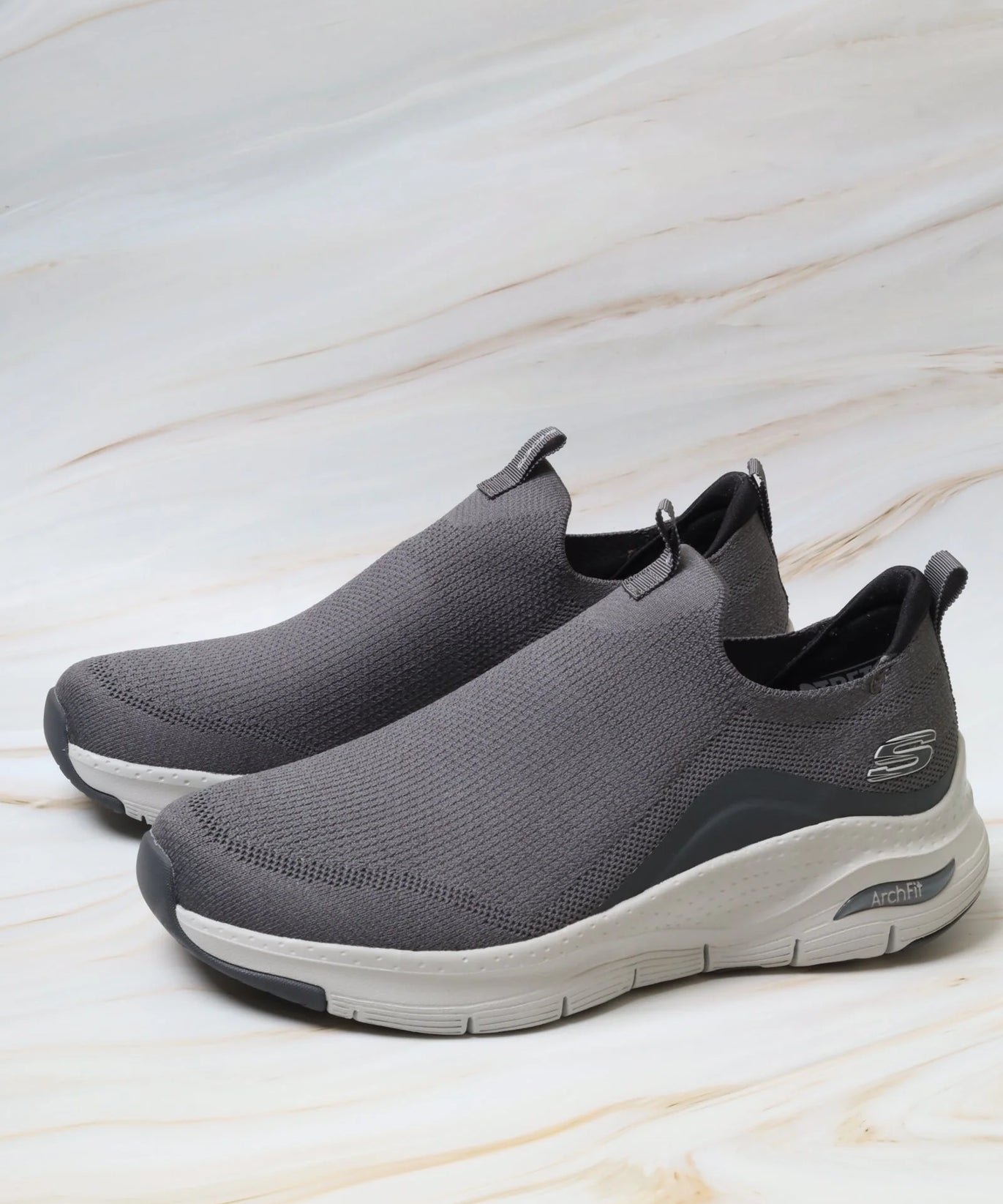 سكيتشرز رجالي آرتش فيت 232404