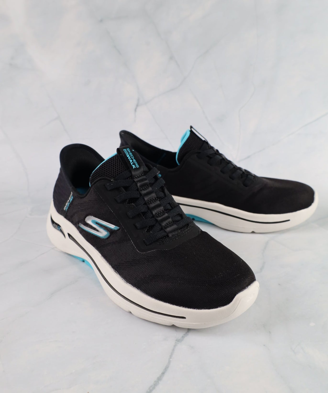 سكيتشرز نسائي جو ووك آرتش فيت سليب إن 124884